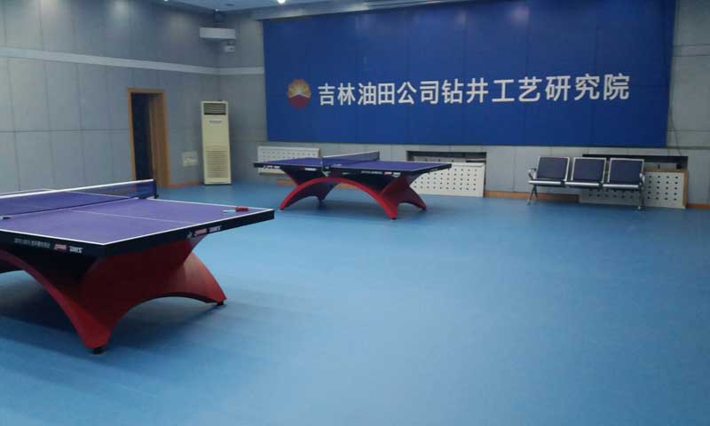 使用乒乓球運動地板有哪些好處？